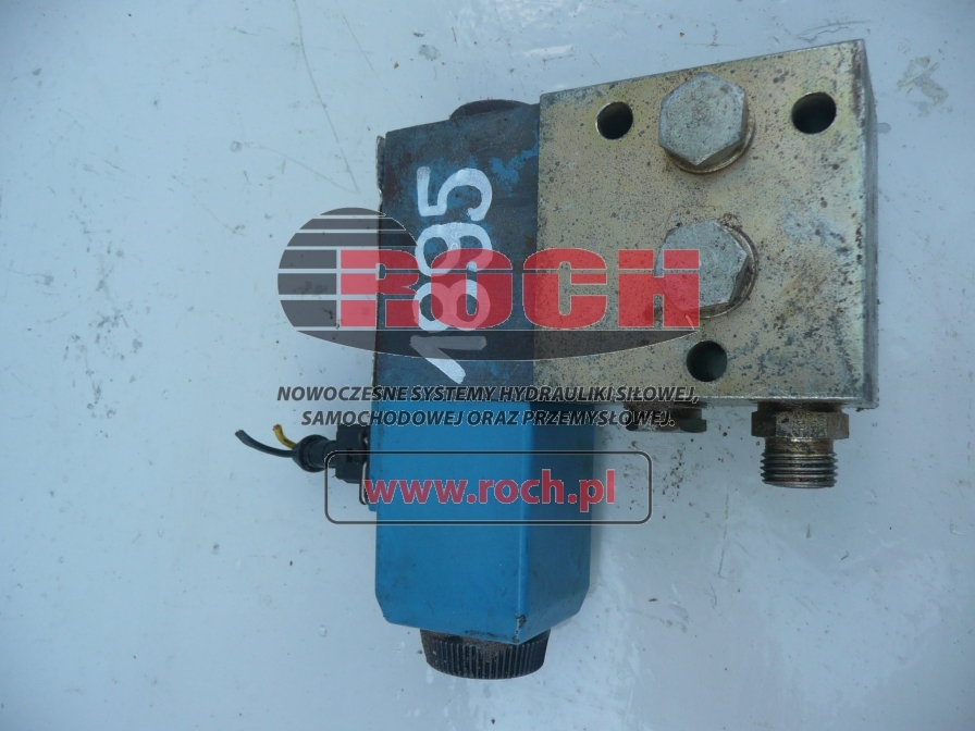 VICKERS DG4V-3 2ALMKUP4D3H760 - 1 SEKCYJNY + H02-313765 D3 24VDC 30W - Hydraulic valve for Wheel loader: picture 1 VICKERS DG4V-3 2ALMKUP4D3H760 - 1 SEKCYJNY + H02-313765 D3 24VDC 30W - Hydraulic valve for Wheel loader: picture 1
