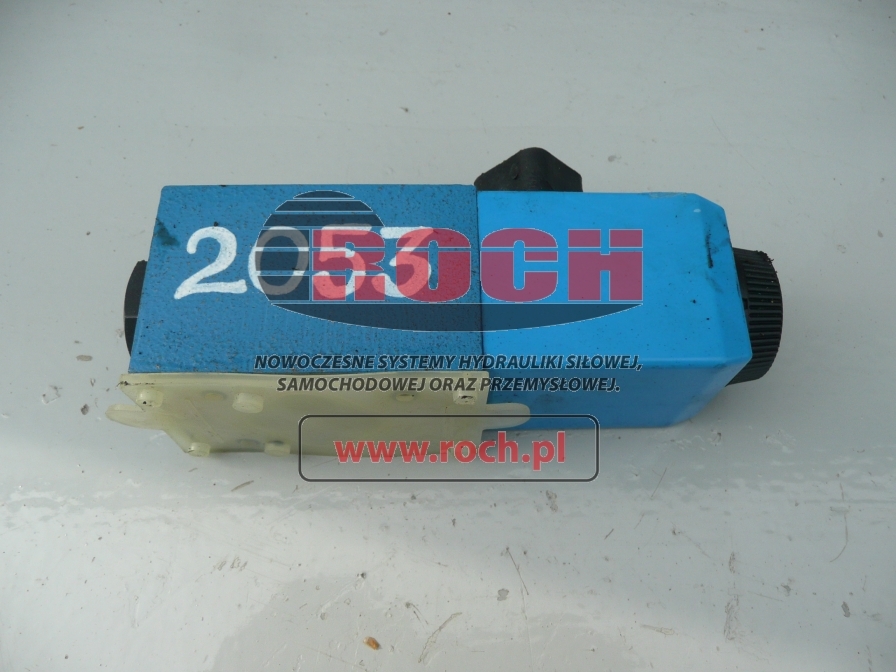 VICKERS DG4V-3-6BMUH760 - 1 SEKCYJNY + H507848 24VDC 30W K11/14 - Hydraulic valve for Construction machinery: picture 1 VICKERS DG4V-3-6BMUH760 - 1 SEKCYJNY + H507848 24VDC 30W K11/14 - Hydraulic valve for Construction machinery: picture 1
