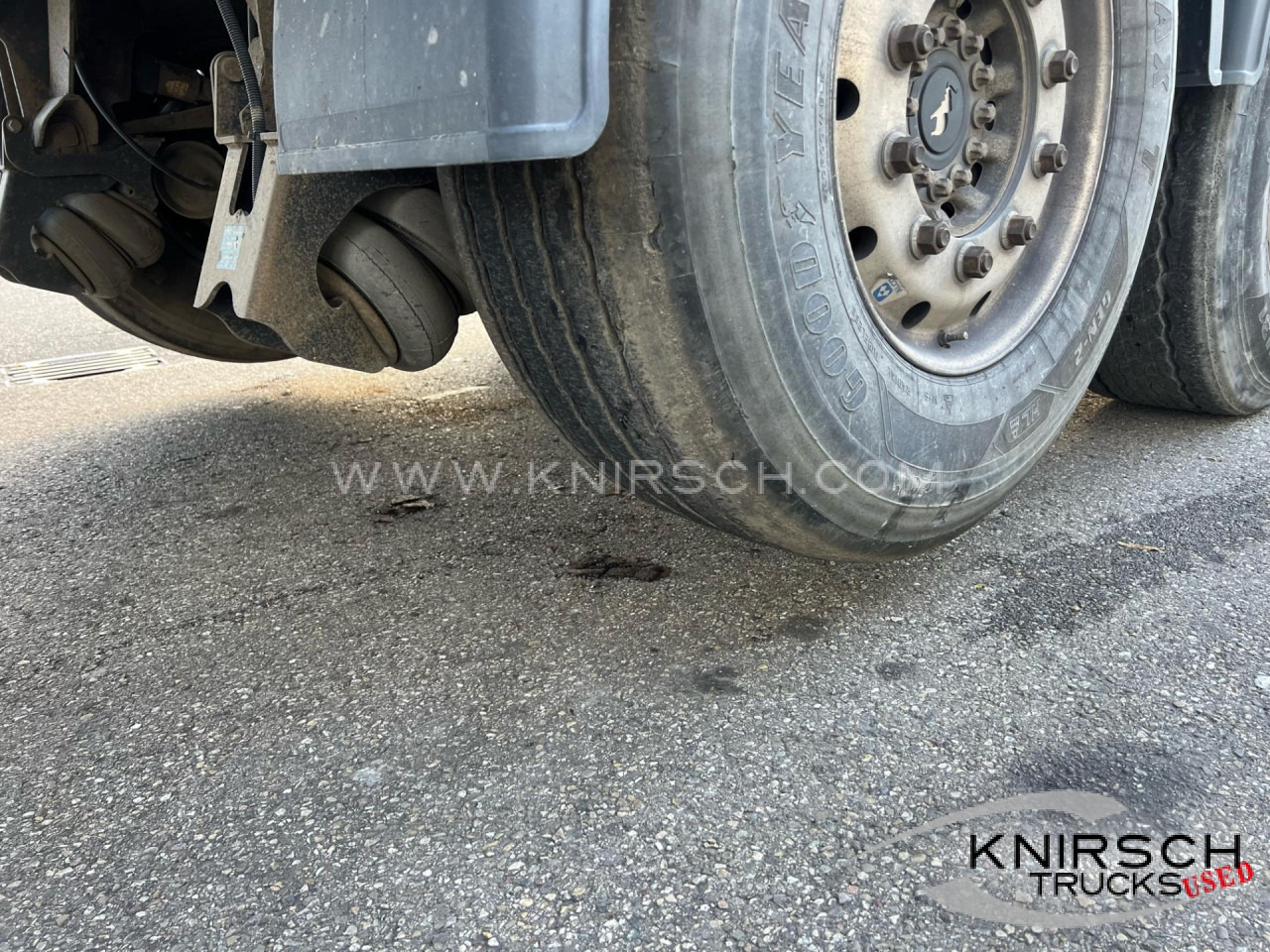 SCHMITZ SKI24 SL 7.2 Alu Kippmulde Liftachse - Tipper semi-trailer: picture 4 SCHMITZ SKI24 SL 7.2 Alu Kippmulde Liftachse - Tipper semi-trailer: picture 4