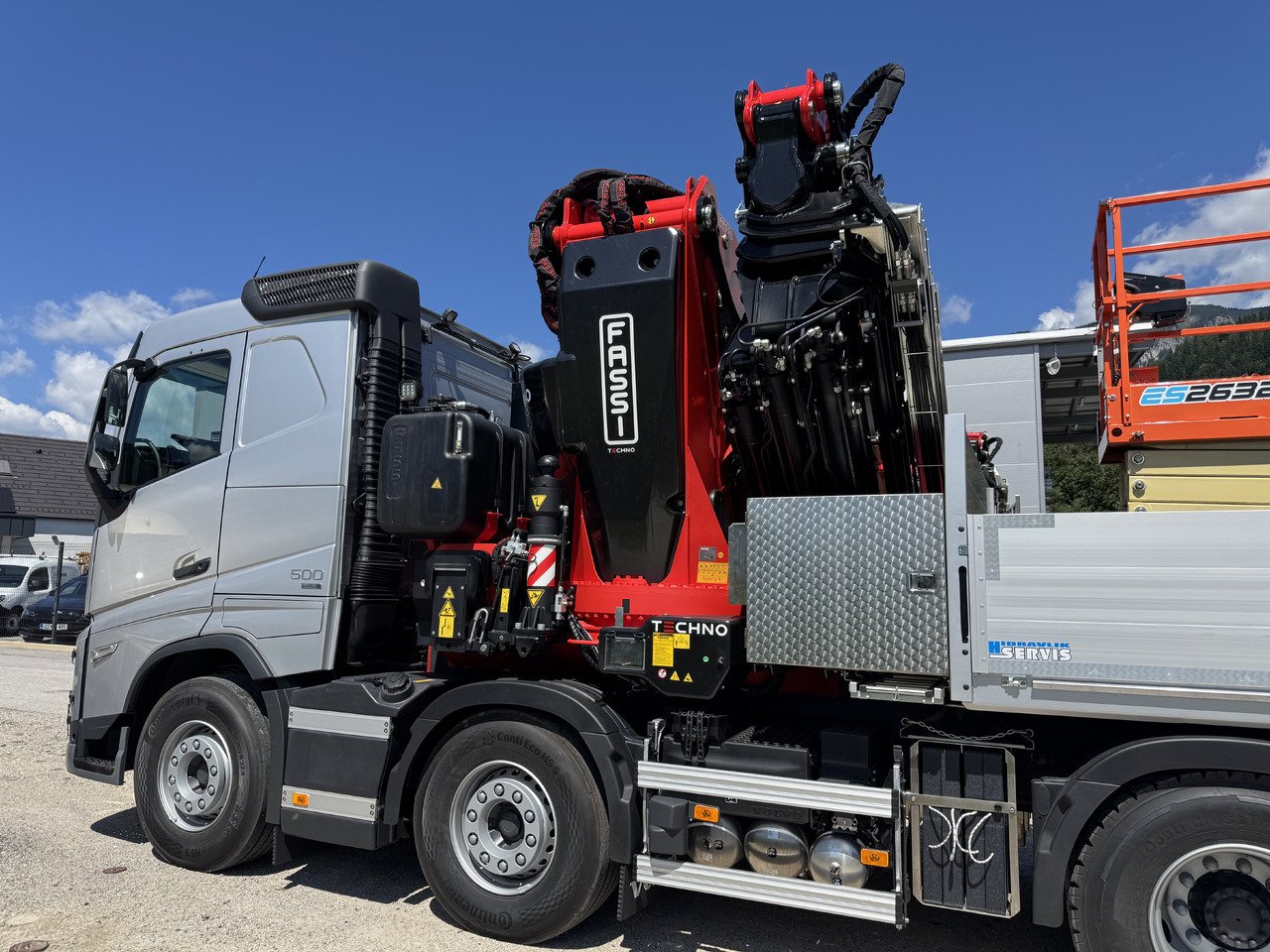 VOLVO FH 500 Hiab Palfinger Fassi F1450-8 JIB-6 - Crane truck: picture 3 VOLVO FH 500 Hiab Palfinger Fassi F1450-8 JIB-6 - Crane truck: picture 3