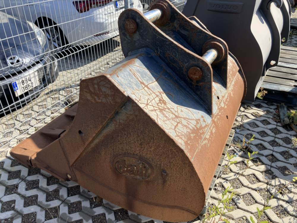 Tieflöffel mit Messer - Festanbau - Backhoe loader: picture 2 Tieflöffel mit Messer - Festanbau - Backhoe loader: picture 2