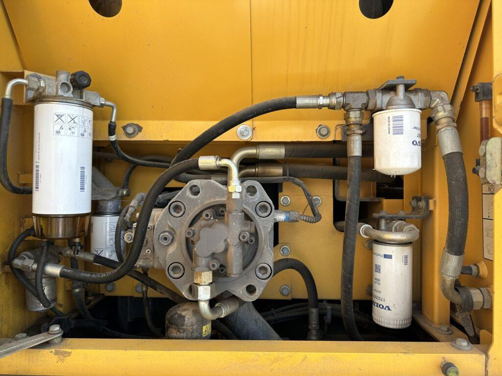 Leasing of Volvo EC220EL Volvo EC220EL: picture 7 Leasing of Volvo EC220EL Volvo EC220EL: picture 7