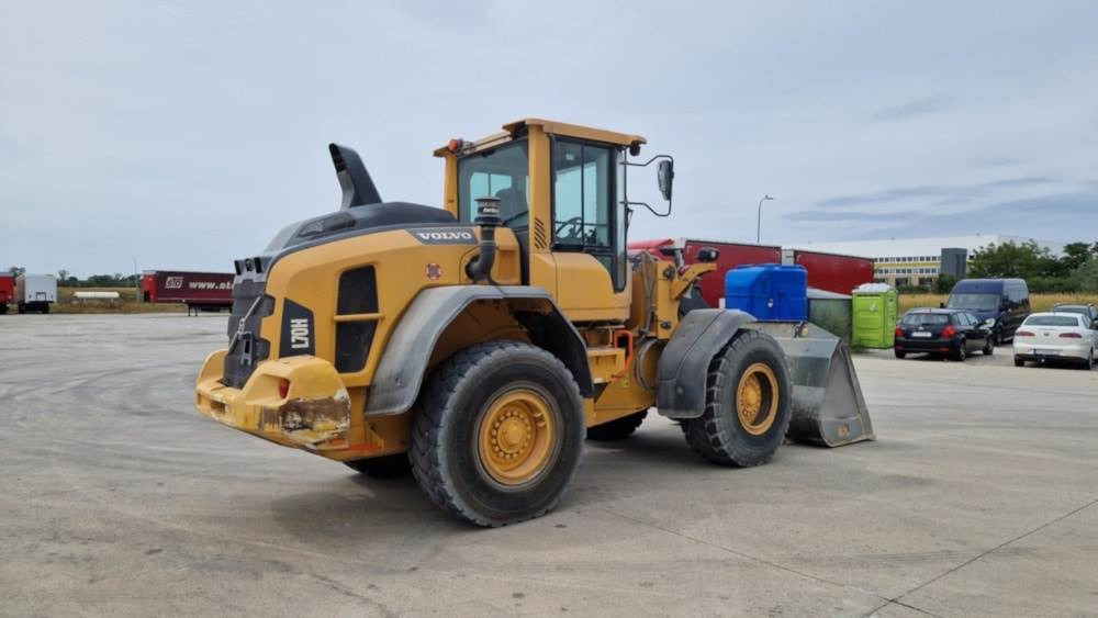Volvo L70H - Wheel loader: picture 2 Volvo L70H - Wheel loader: picture 2