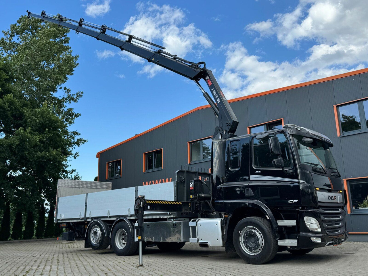 DAF CF 450 FAN 6x2 Pritsche mit Kran HIAB 188 E-6 - Dropside/ Flatbed truck, Crane truck: picture 1 DAF CF 450 FAN 6x2 Pritsche mit Kran HIAB 188 E-6 - Dropside/ Flatbed truck, Crane truck: picture 1