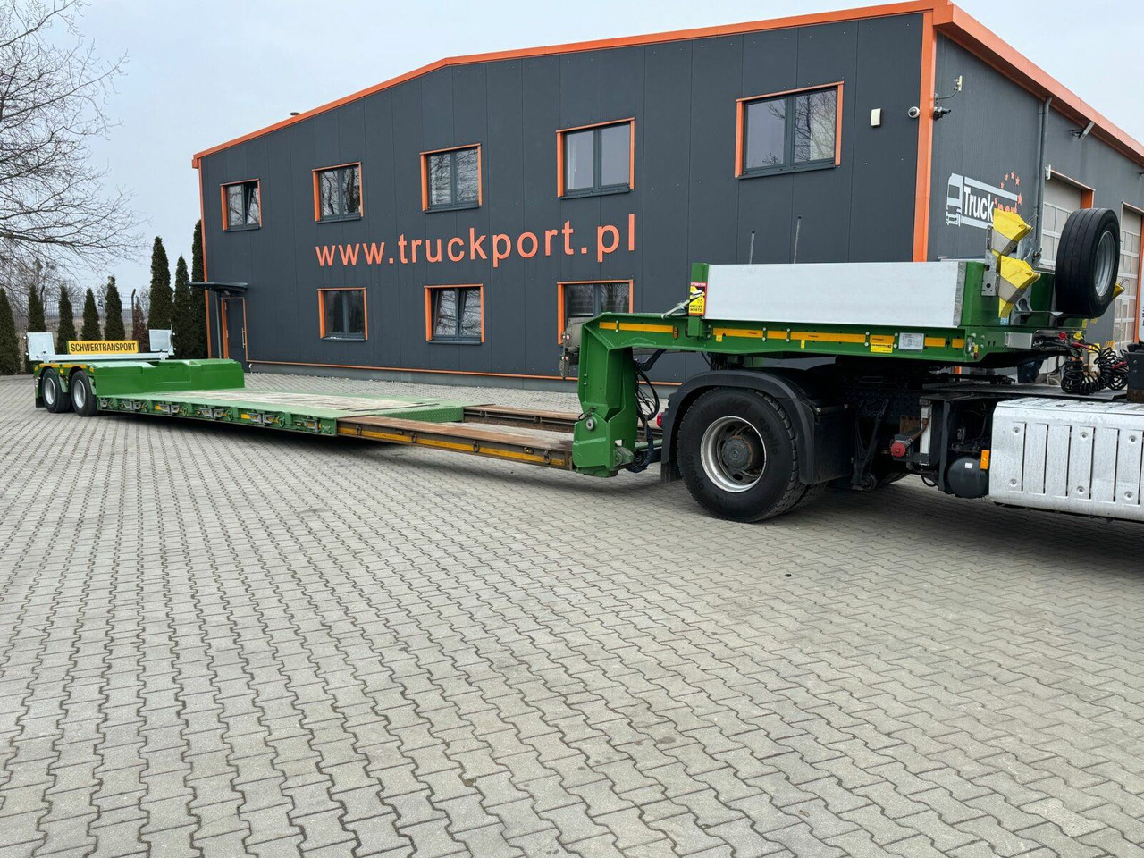 Faymonville MEGAMAX Z-2H-V-ATX-A Tieflader - Low loader semi-trailer: picture 2 Faymonville MEGAMAX Z-2H-V-ATX-A Tieflader - Low loader semi-trailer: picture 2