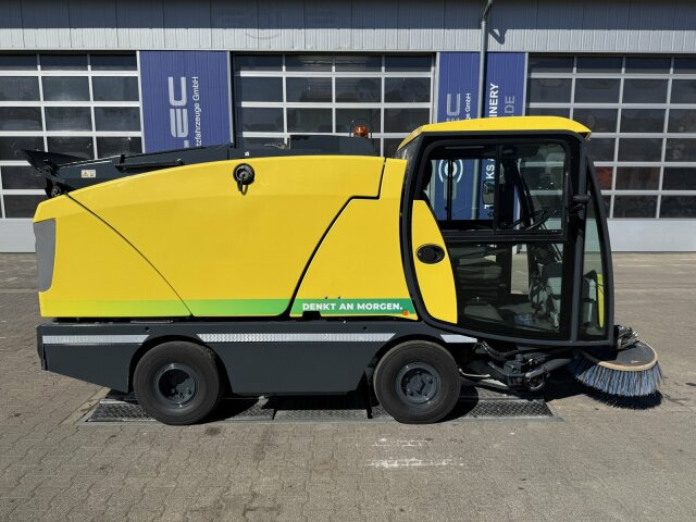Road sweeper Johnston C202 Kleinkehrmaschine 2 M³ - 6.000 h: picture 8 Road sweeper Johnston C202 Kleinkehrmaschine 2 M³ - 6.000 h: picture 8