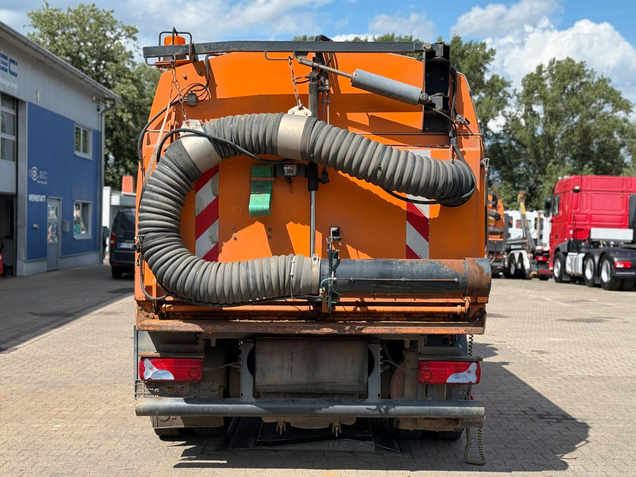 MAN 12.220 4x2 BL Kehrmaschine Viajet 5RHS - Road sweeper: picture 5 MAN 12.220 4x2 BL Kehrmaschine Viajet 5RHS - Road sweeper: picture 5
