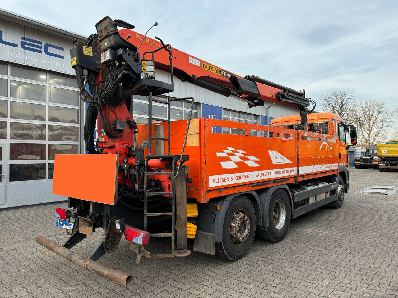 MAN TGS 26.400 6x2 Pritsche Kran Palfinger PK 18001L - Dropside/ Flatbed truck, Crane truck: picture 3 MAN TGS 26.400 6x2 Pritsche Kran Palfinger PK 18001L - Dropside/ Flatbed truck, Crane truck: picture 3