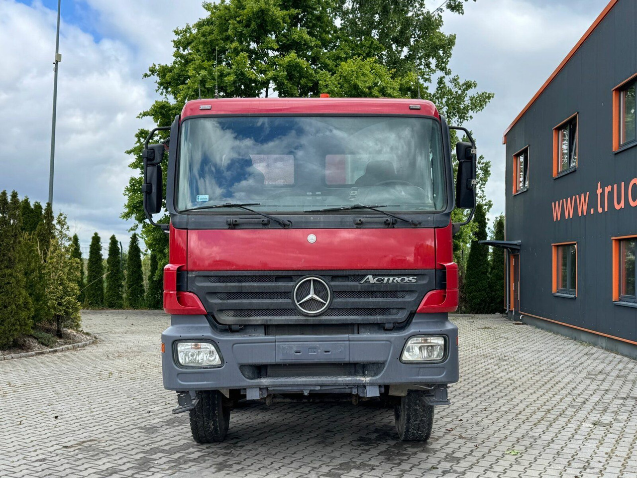 Mercedes-Benz ACTROS 4141 EURO4 8x8 Muldenkipper - Tipper: picture 3 Mercedes-Benz ACTROS 4141 EURO4 8x8 Muldenkipper - Tipper: picture 3
