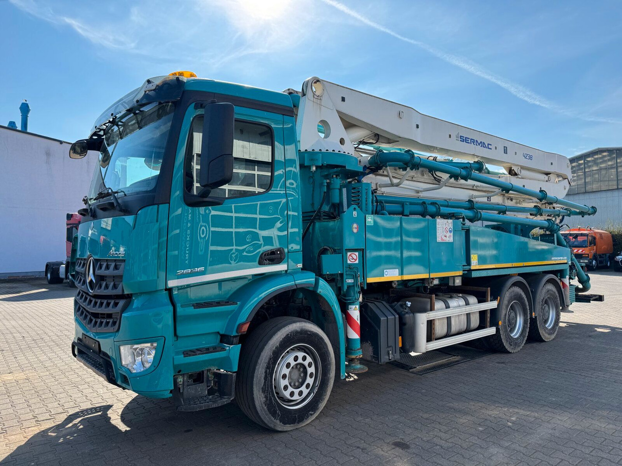 Mercedes-Benz AROCS 2836 6x4 Euro 6 Betonpumpe SERMAC 4Z38 - Concrete pump truck: picture 2 Mercedes-Benz AROCS 2836 6x4 Euro 6 Betonpumpe SERMAC 4Z38 - Concrete pump truck: picture 2