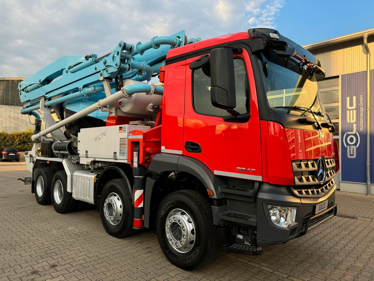 Mercedes-Benz AROCS 3243 8x4 Euro 6 Pumi Putzmeister TMM 24-3 - Concrete pump truck: picture 1 Mercedes-Benz AROCS 3243 8x4 Euro 6 Pumi Putzmeister TMM 24-3 - Concrete pump truck: picture 1