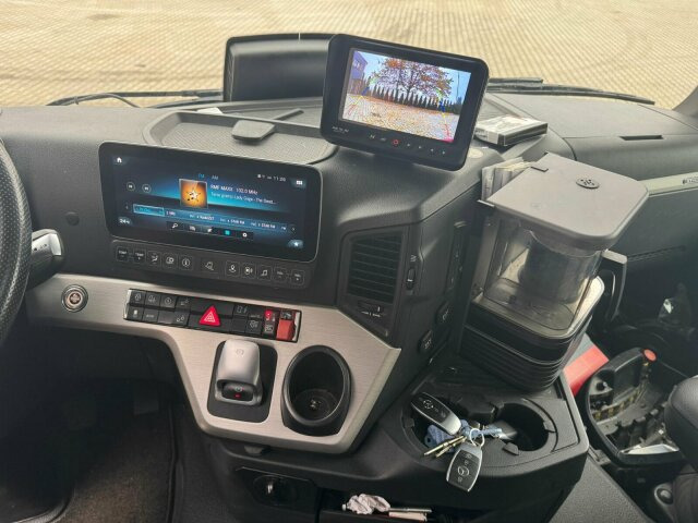 Mercedes-Benz Arocs 3253 8x4 Abrollkipper Kran Palfinger 37002 - Hook lift truck, Crane truck: picture 3 Mercedes-Benz Arocs 3253 8x4 Abrollkipper Kran Palfinger 37002 - Hook lift truck, Crane truck: picture 3