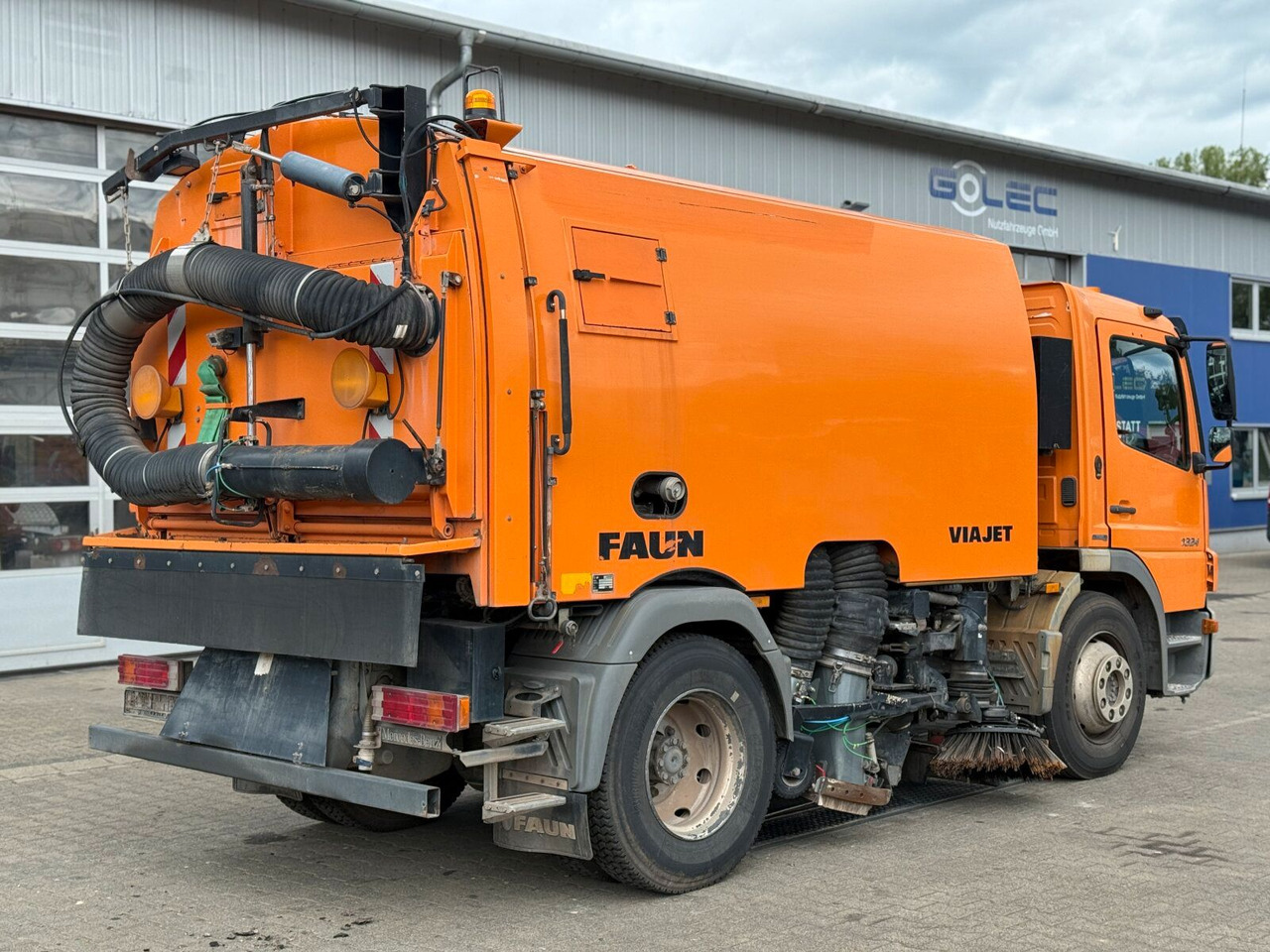 Mercedes-Benz Atego 1324 4x2 Kehrmaschine Viajet 6R/L - Road sweeper: picture 4 Mercedes-Benz Atego 1324 4x2 Kehrmaschine Viajet 6R/L - Road sweeper: picture 4