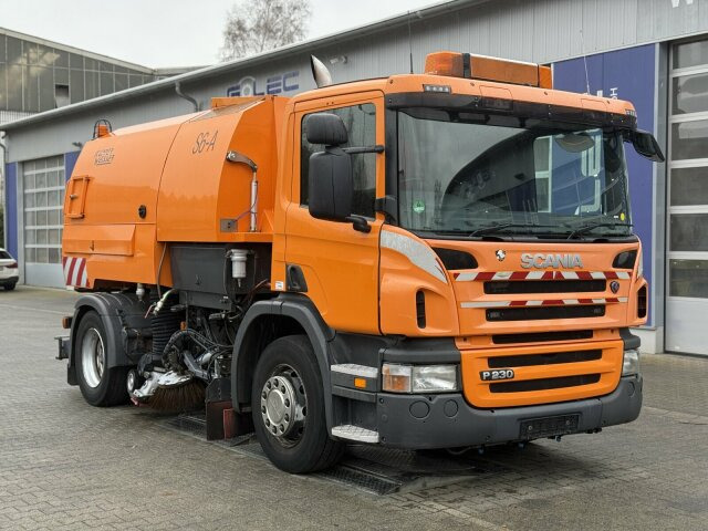 Scania P230 Kehrmaschine Johnston VT605- 6 M³ - Road sweeper: picture 1 Scania P230 Kehrmaschine Johnston VT605- 6 M³ - Road sweeper: picture 1