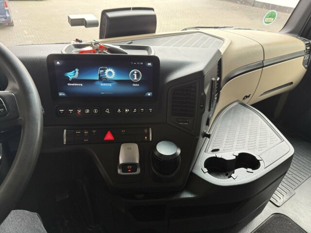 Mercedes-Benz ACTROS 1846 4x4 HAD Euro 6 Kipphydraulik - Tractor unit: picture 3 Mercedes-Benz ACTROS 1846 4x4 HAD Euro 6 Kipphydraulik - Tractor unit: picture 3