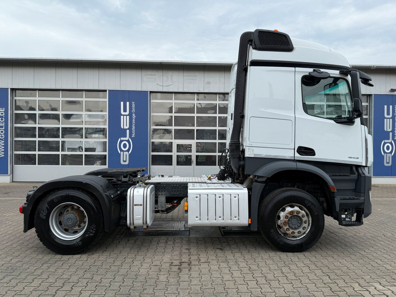 Mercedes-Benz Actros 1843 Sattelzugmaschine 4x2 Kipph. - Tractor unit: picture 2 Mercedes-Benz Actros 1843 Sattelzugmaschine 4x2 Kipph. - Tractor unit: picture 2
