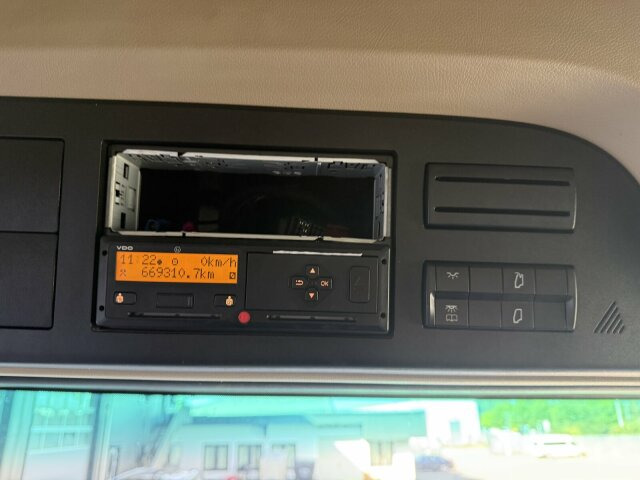 Mercedes-Benz Actros 1845 SZM 4x2 Retarder Kipph. - Tractor unit: picture 4 Mercedes-Benz Actros 1845 SZM 4x2 Retarder Kipph. - Tractor unit: picture 4