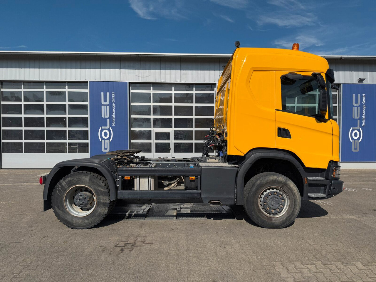 Scania G450 XT 4x4 Euro 6 SZM Kipphydraulik Blatt/ Luft - Tractor unit: picture 2 Scania G450 XT 4x4 Euro 6 SZM Kipphydraulik Blatt/ Luft - Tractor unit: picture 2