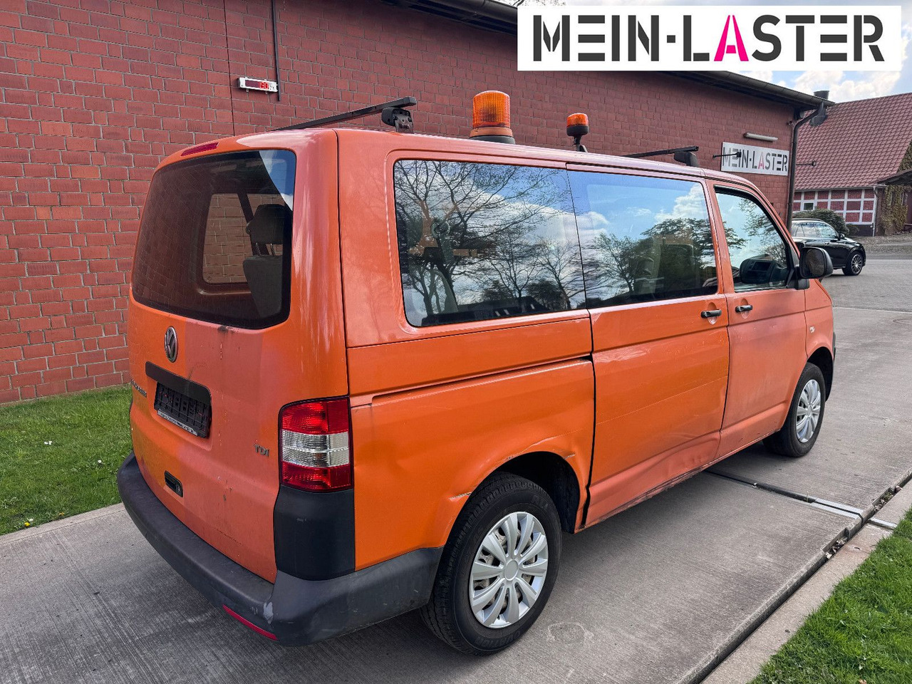 Volkswagen T5 2.0 tdi Bus 9 Sitzer - Passenger van: picture 5 Volkswagen T5 2.0 tdi Bus 9 Sitzer - Passenger van: picture 5