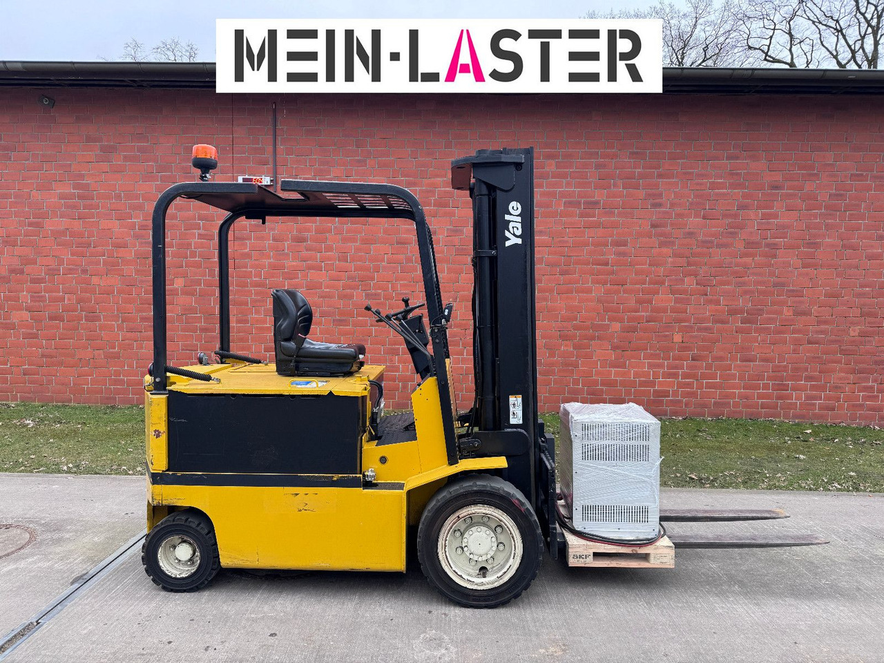 Electric forklift Yale ERP 40 AKE 4.000 kg - 3,6 m Zusatzhydraulik 1.Hd: picture 11 Electric forklift Yale ERP 40 AKE 4.000 kg - 3,6 m Zusatzhydraulik 1.Hd: picture 11