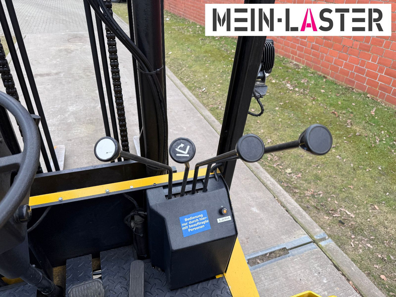 Electric forklift Yale ERP 40 AKE 4.000 kg - 3,6 m Zusatzhydraulik 1.Hd: picture 17 Electric forklift Yale ERP 40 AKE 4.000 kg - 3,6 m Zusatzhydraulik 1.Hd: picture 17