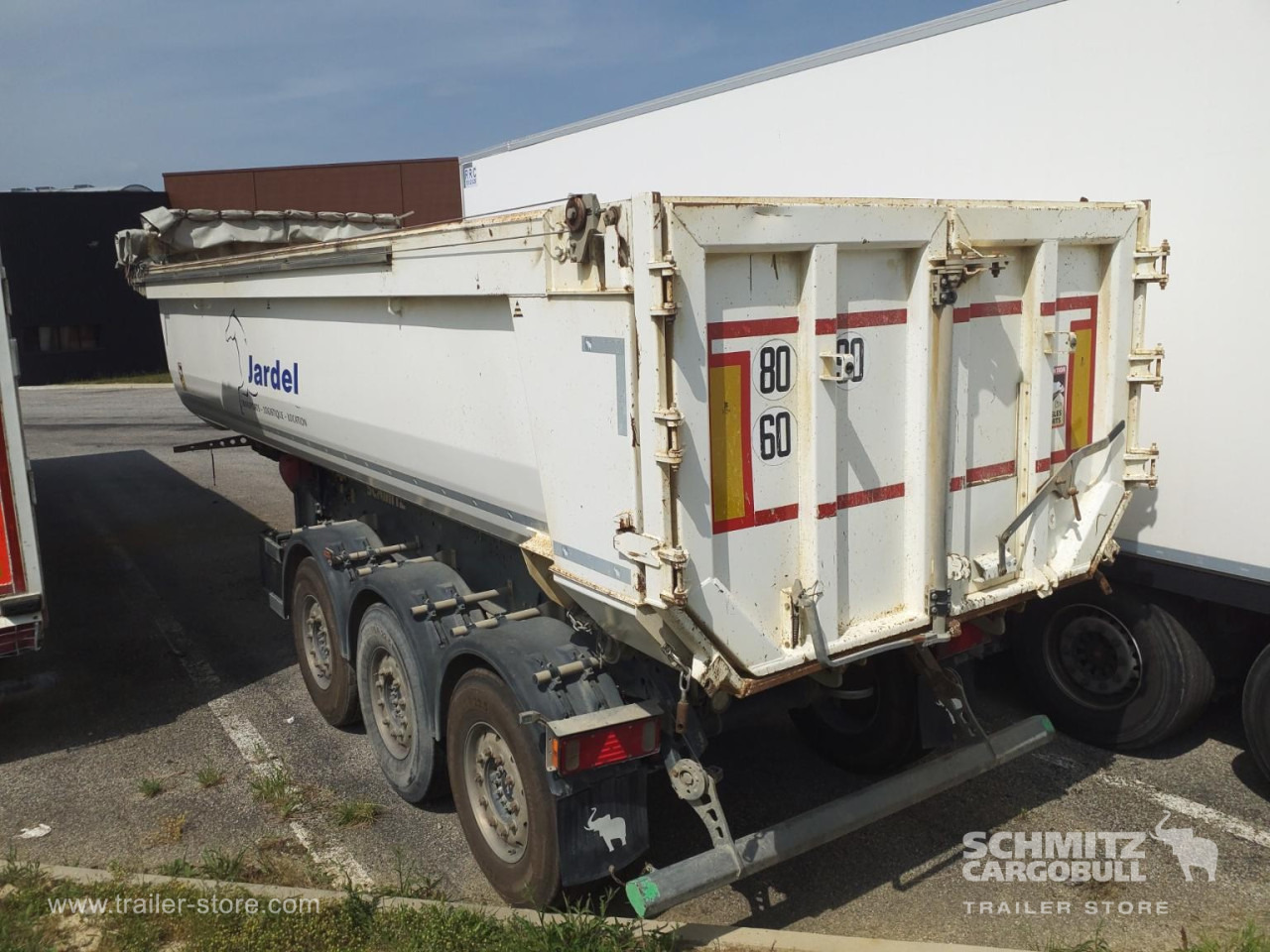 SCHMITZ Tipper Steel half pipe body 26m³ - Tipper semi-trailer: picture 2 SCHMITZ Tipper Steel half pipe body 26m³ - Tipper semi-trailer: picture 2