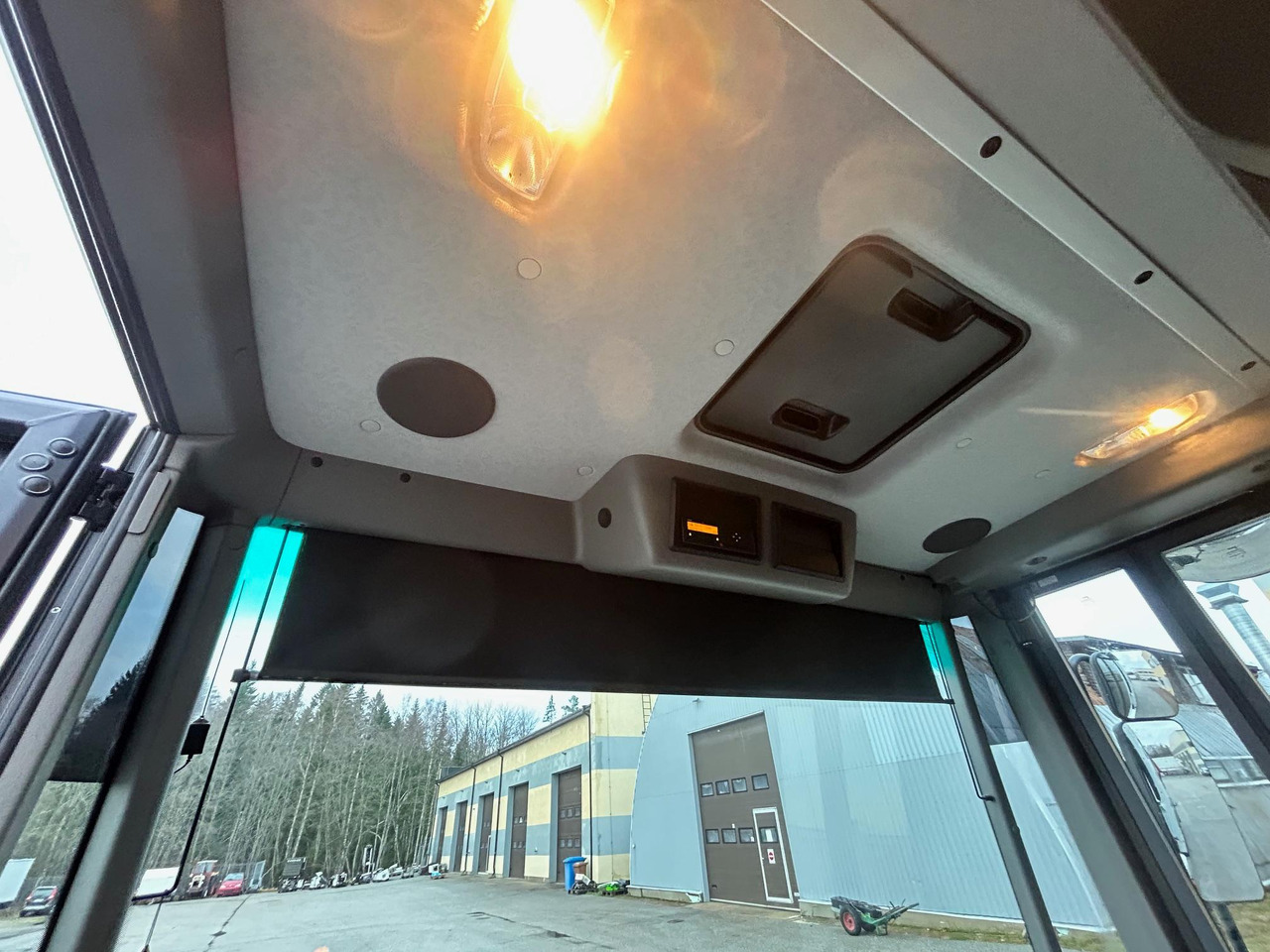 Garbage truck MERCEDES-BENZ ECONIC 2630: picture 21