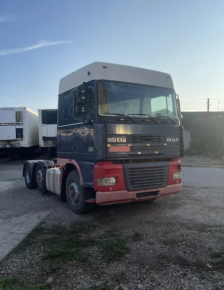 DAF 95.430 - Tractor unit: picture 1 DAF 95.430 - Tractor unit: picture 1