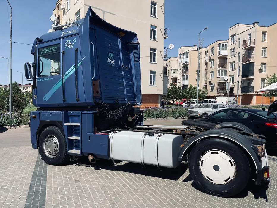 RENAULT Magnum 480 - Tractor unit: picture 5 RENAULT Magnum 480 - Tractor unit: picture 5