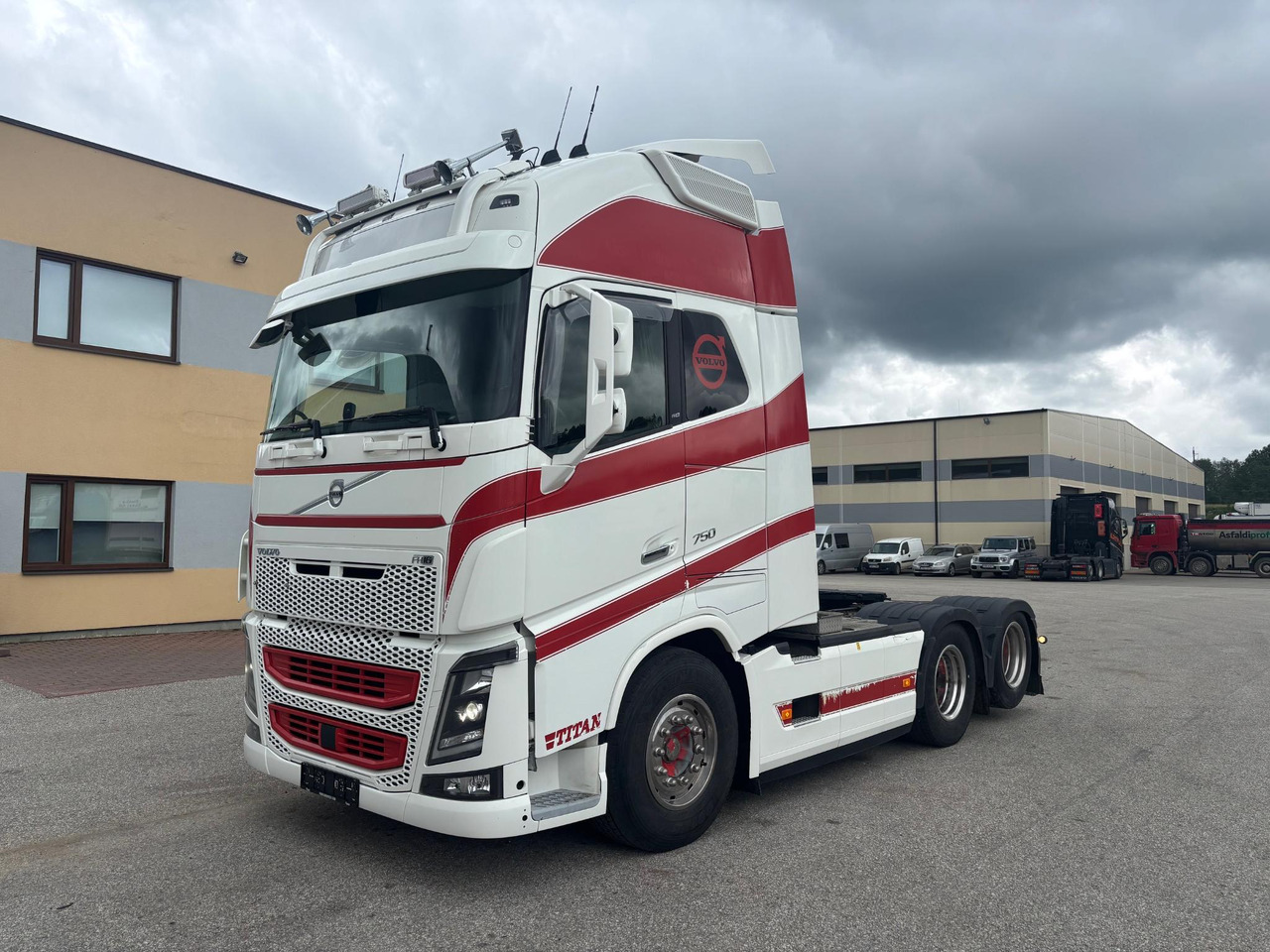 VOLVO FH16.750 - Tractor unit: picture 2 VOLVO FH16.750 - Tractor unit: picture 2