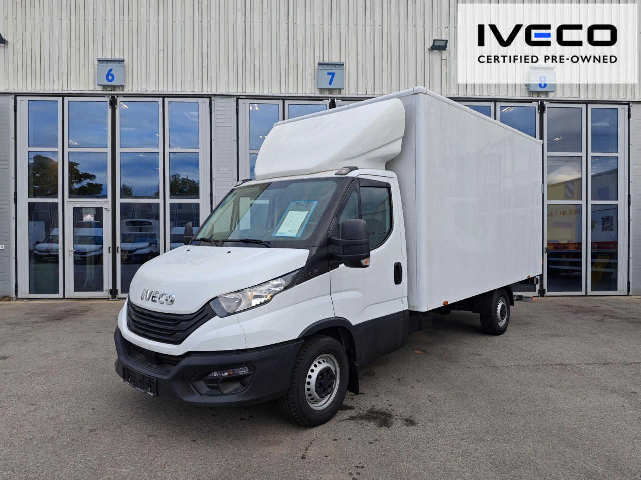 IVECO Koffer-LBW - Cab chassis truck: picture 1 IVECO Koffer-LBW - Cab chassis truck: picture 1