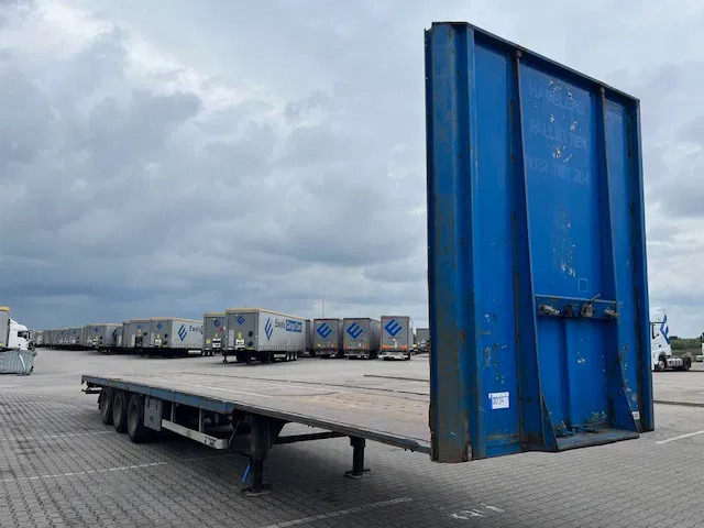 Diversen inruil mega's 1994 / 1999 / 2000 / 2001 / 2005 / 2008 / 2010 / 2012 / 2014 schuifzeil of flat - Closed box semi-trailer: picture 3 Diversen inruil mega's 1994 / 1999 / 2000 / 2001 / 2005 / 2008 / 2010 / 2012 / 2014 schuifzeil of flat - Closed box semi-trailer: picture 3