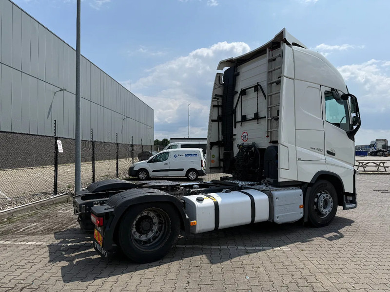 Volvo FH 13.420 FH420 XL cab / 4 units available - Tractor unit: picture 4 Volvo FH 13.420 FH420 XL cab / 4 units available - Tractor unit: picture 4