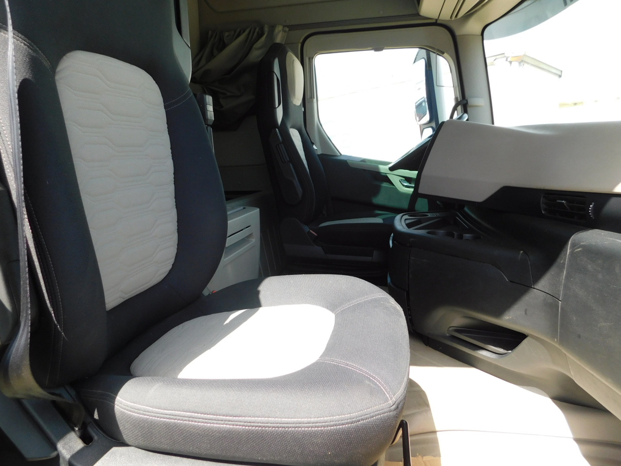 Ford F max chk1 - Tractor unit: picture 5 Ford F max chk1 - Tractor unit: picture 5