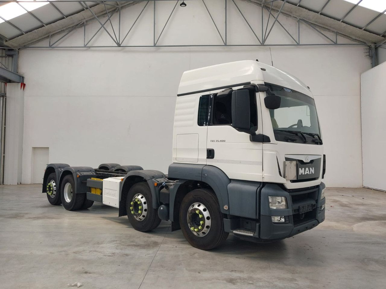 UVES07250001 - Tractor unit: picture 2 UVES07250001 - Tractor unit: picture 2