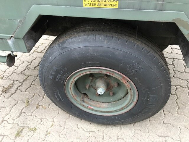 Andere SARIS Wassertank-Anhänger SARIS Wassertank-Anhänger 8x vorhanden! - Tank trailer: picture 4 Andere SARIS Wassertank-Anhänger SARIS Wassertank-Anhänger 8x vorhanden! - Tank trailer: picture 4
