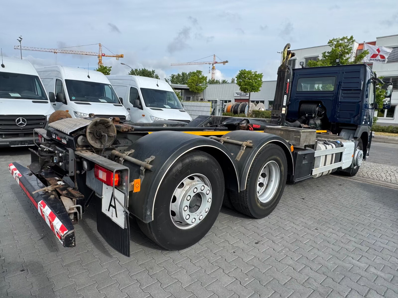 FM 370/410 6x2 FM 370/410 6x2, Lenk-/Liftachse - Hook lift truck: picture 4 FM 370/410 6x2 FM 370/410 6x2, Lenk-/Liftachse - Hook lift truck: picture 4
