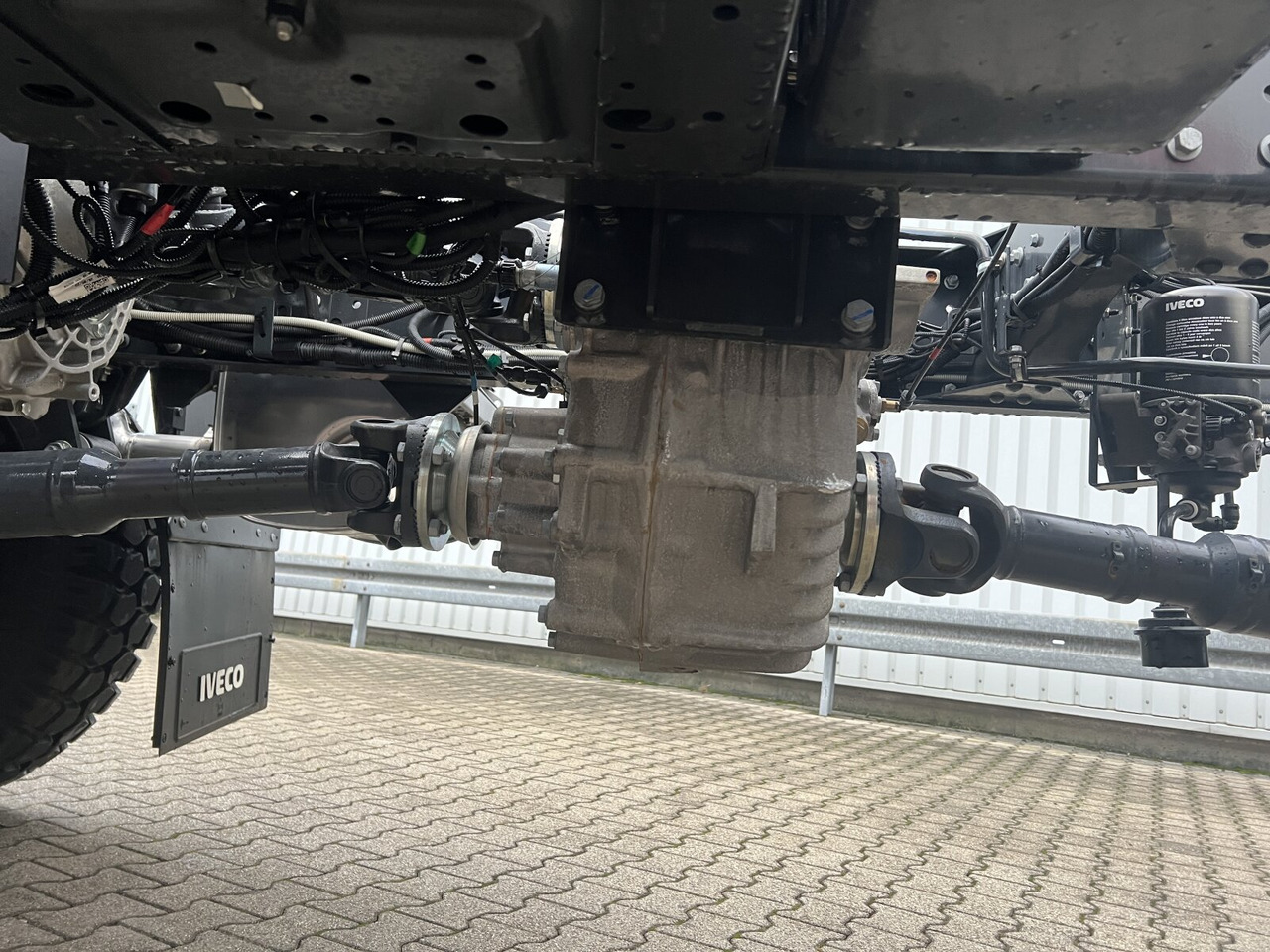 Iveco EuroCargo ML150E24 WS 4x4 EuroCargo ML150E24 WS 4x4, Euro3, mehrfach Vorhanden! - Cab chassis truck: picture 2 Iveco EuroCargo ML150E24 WS 4x4 EuroCargo ML150E24 WS 4x4, Euro3, mehrfach Vorhanden! - Cab chassis truck: picture 2