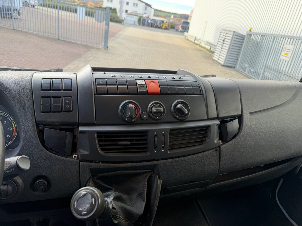 Iveco EuroCargo ML75E16 4x2 EuroCargo ML75E16 4x2, City-Abroller - Hook lift truck: picture 3 Iveco EuroCargo ML75E16 4x2 EuroCargo ML75E16 4x2, City-Abroller - Hook lift truck: picture 3