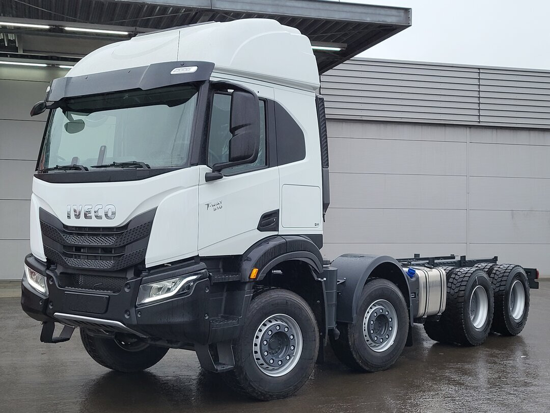 Iveco T-Way 510 8x4 T-Way 510 8x4, 4x VORHANDEN! - Cab chassis truck: picture 1 Iveco T-Way 510 8x4 T-Way 510 8x4, 4x VORHANDEN! - Cab chassis truck: picture 1
