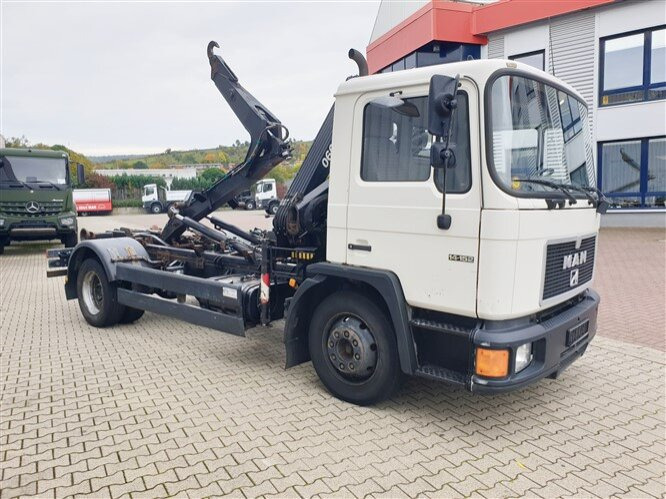 Hook lift truck, Crane truck MAN 14.152 F 4x2 BB 14.152 F 4x2 BB mit Kran Hiab 060-2: picture 15