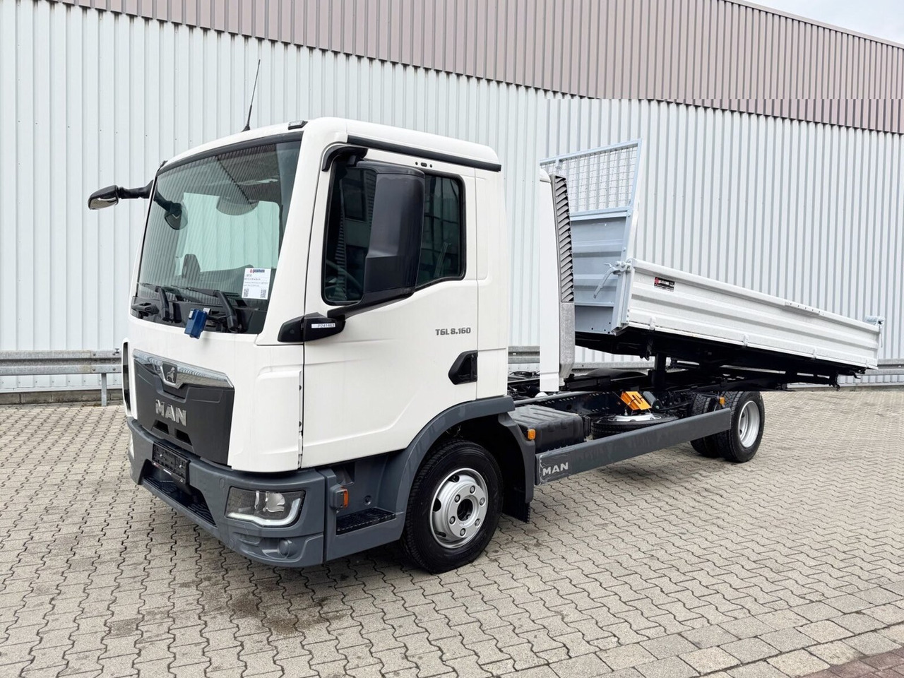MAN TGL 8.160 4x2 BL CH TGL 8.160 4x2 BL CH - Tipper: picture 1 MAN TGL 8.160 4x2 BL CH TGL 8.160 4x2 BL CH - Tipper: picture 1
