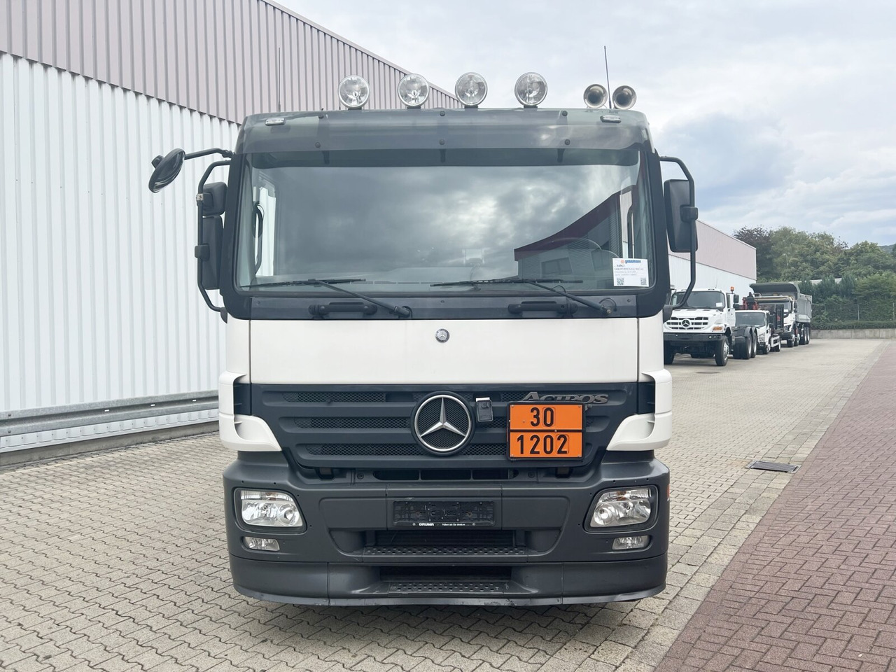 Tank truck Mercedes-Benz Actros 1844 L 4x2 Actros 1844 L 4x2, Tank 14.250l: picture 8