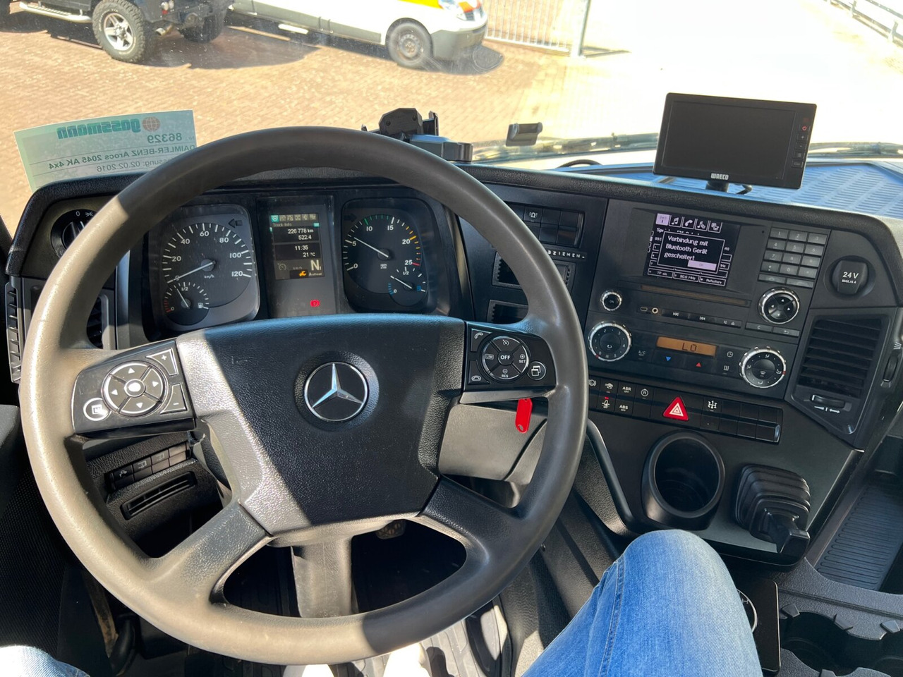 Mercedes-Benz Arocs 2045 AK 4x4 Arocs 2045 AK 4x4, GROUNDER, Funk - Skip loader truck: picture 2 Mercedes-Benz Arocs 2045 AK 4x4 Arocs 2045 AK 4x4, GROUNDER, Funk - Skip loader truck: picture 2