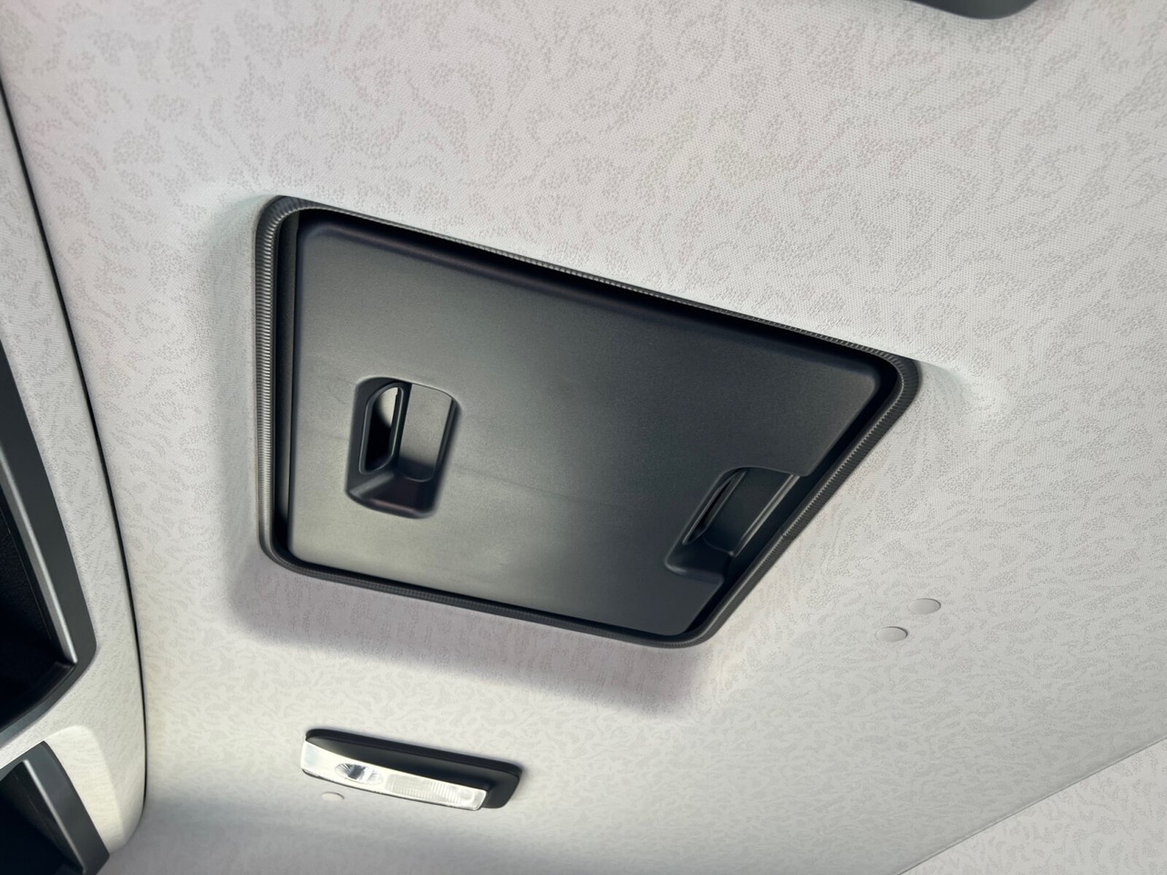 New Hook lift truck Mercedes-Benz Arocs 3240 8x4 Arocs 3240 8x4/42, Motorabtrieb: picture 6 New Hook lift truck Mercedes-Benz Arocs 3240 8x4 Arocs 3240 8x4/42, Motorabtrieb: picture 6