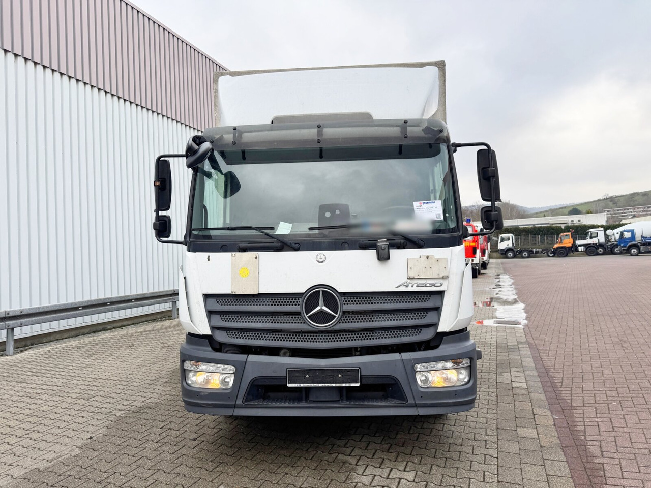 Dropside/ Flatbed truck Mercedes-Benz Atego 1530 L 4x2 Atego 1530 L 4x2 mit LBW Dhollandia: picture 7 Dropside/ Flatbed truck Mercedes-Benz Atego 1530 L 4x2 Atego 1530 L 4x2 mit LBW Dhollandia: picture 7