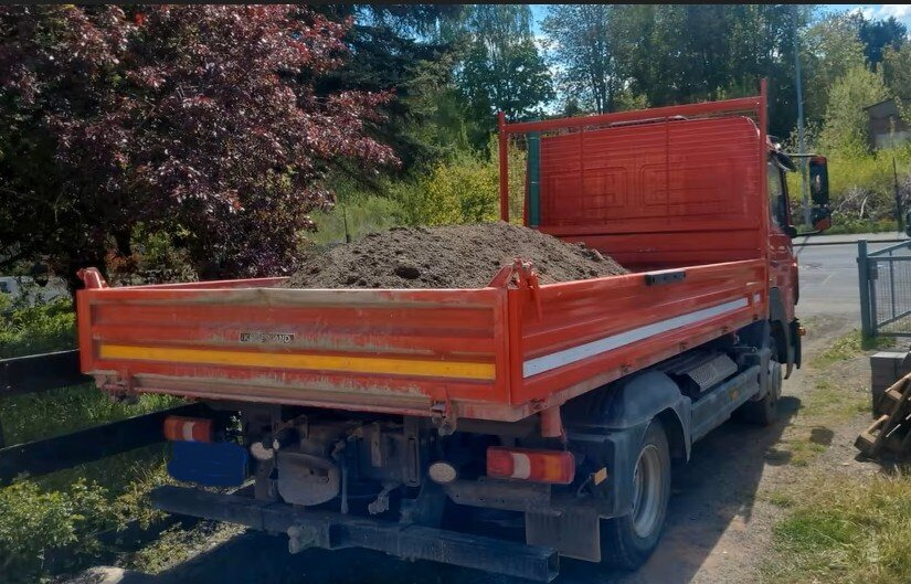 Mercedes-Benz Atego 818 LK 4x2 Atego 818 LK 4x2, Meiller-Kipper, 2 x AHK, Öl - Tipper: picture 4 Mercedes-Benz Atego 818 LK 4x2 Atego 818 LK 4x2, Meiller-Kipper, 2 x AHK, Öl - Tipper: picture 4