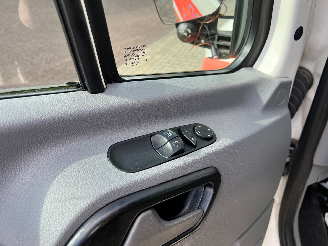 Ambulance Mercedes-Benz Sprinter 313 CDI 4x2 Sprinter 313 CDI 4x2, EEV, Krankenwagen: picture 7
