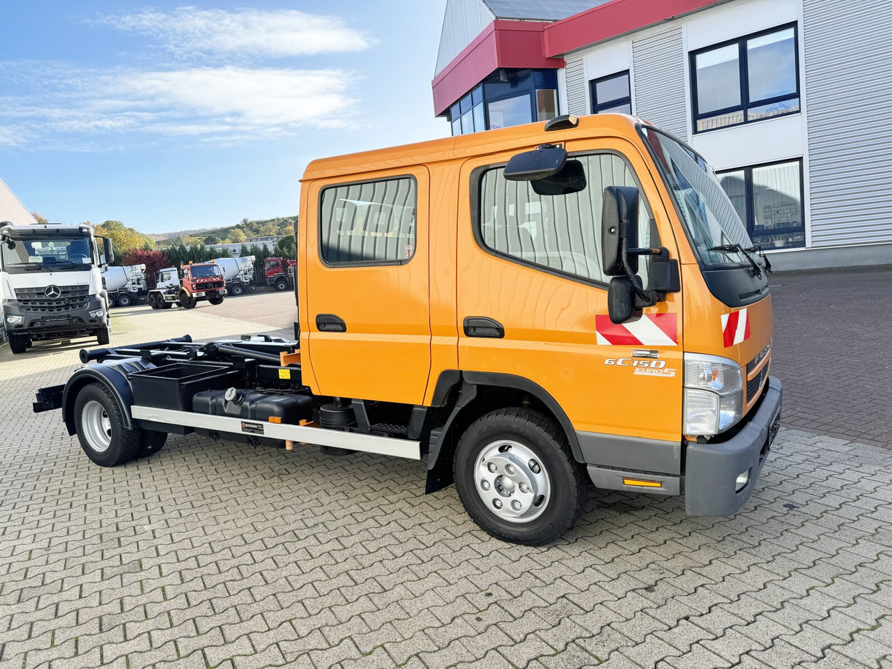 Leasing of Mitsubishi Canter Fuso 6C15D 4x2 Doka Canter Fuso 6C15D 4x2 Doka, City-Abroller Mitsubishi Canter Fuso 6C15D 4x2 Doka Canter Fuso 6C15D 4x2 Doka, City-Abroller: picture 9