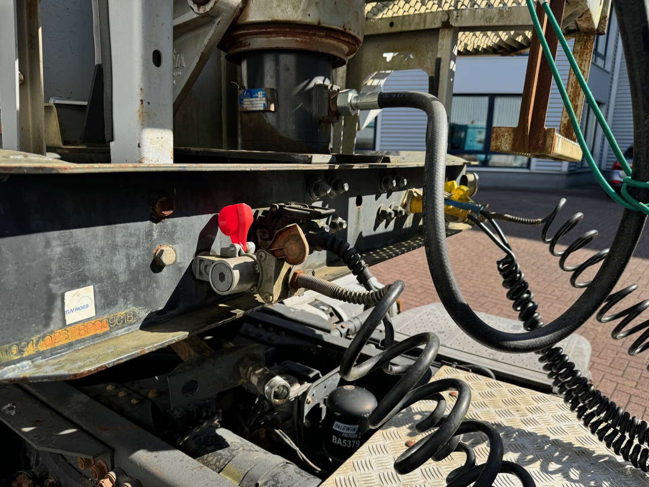 Semi-trailer Carnehl CHKS/HH CHKS/HH, Stahlmulde ca. 25m³: picture 10 Semi-trailer Carnehl CHKS/HH CHKS/HH, Stahlmulde ca. 25m³: picture 10